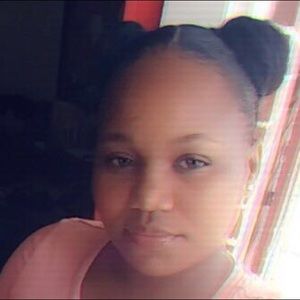 Meet your Posher, Ebony